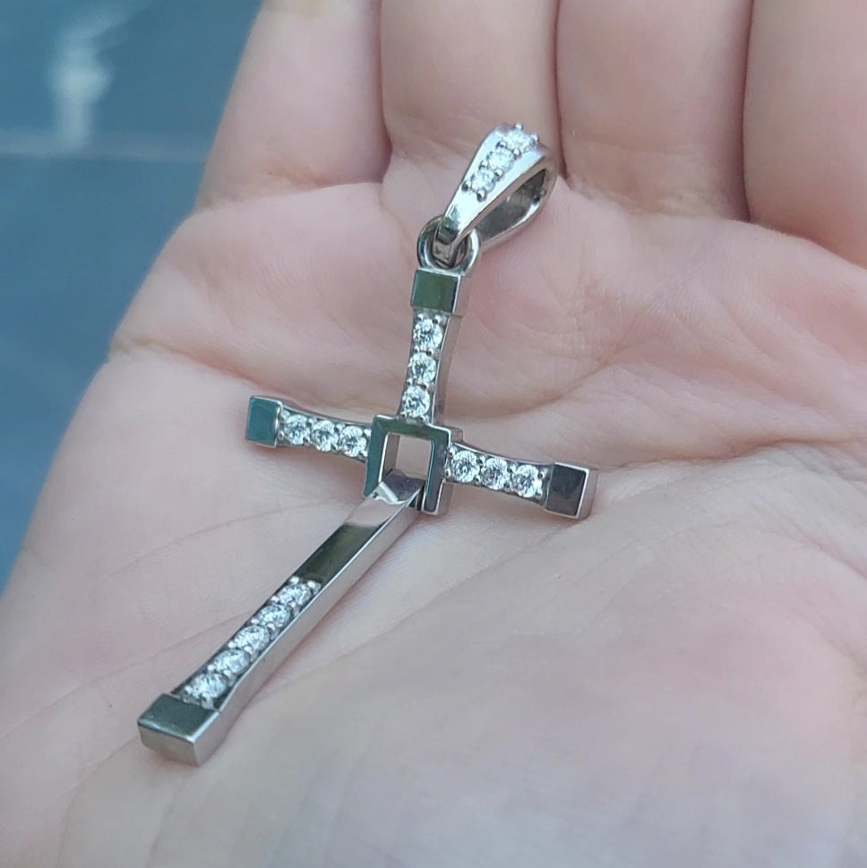 Solid Two-Part Swinging Big Cross Pendant Moissanite Stones Set Custom Engraving Of A Verse On The Back With Long Box Necklace 925 Silver For Men