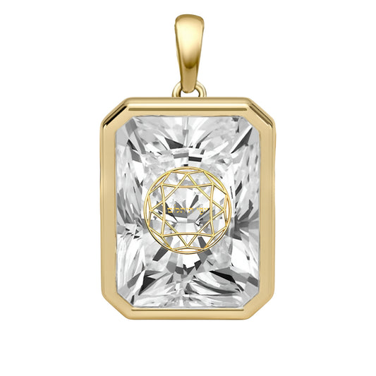 תליון יהלום מעבדה רדיאן עם חריטת לייזר בעיצוב אישי - שיבוץ בזל זהב 14 קראט צהוב/לבן/רוז גולד