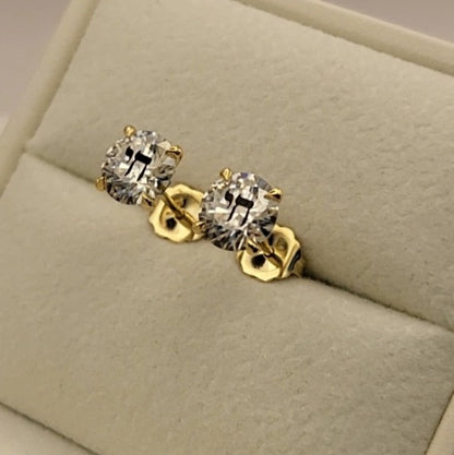 זוג עגילי אבן מוסונייט עגולים עם חריטת לייזר חי – זהב 14 קראט צהוב/לבן/רוז גולד – עגיל ייחודי עם מסר רוחני