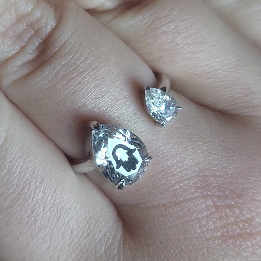 טבעת יהלומי מעבדה טיפה עם חריטת לייזר חמסה בחמסה - זהב 14 קראט צהוב/לבן/רוז גולד