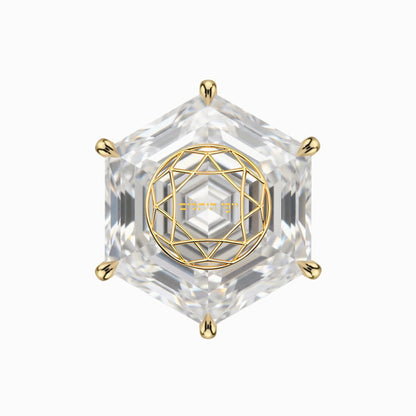 עגיל יהלום מעבדה משושה Hexagonal עם חריטת לייזר בעיצוב אישי – זהב 14 קראט צהוב/לבן/רוז גולד – עגיל ייחודי