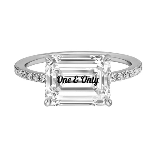טבעת אבן מוסונייט אמרלד חריטה One & Only עם אבנים בצדדים - כסף 925