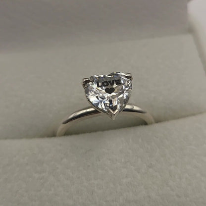 טבעת יהלום מעבדה לב חריטה LOVE לב - זהב 14 קראט צהוב/לבן/רוז גולד