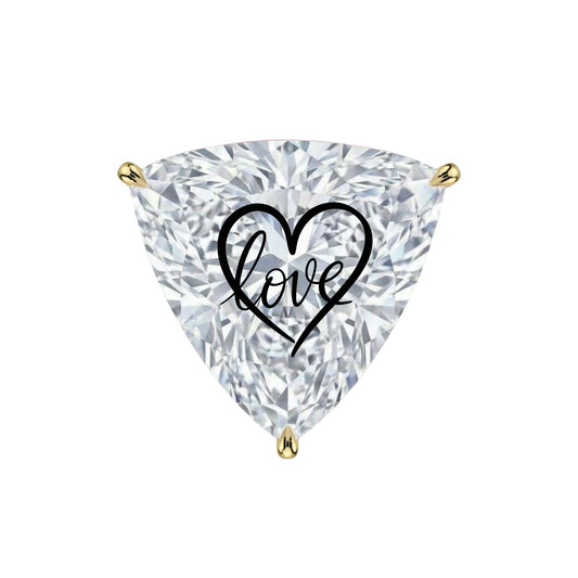 עגיל אבן מוסונייט משולש עם חריטת לייזר לב Love – זהב 14 קראט צהוב/לבן/רוז גולד