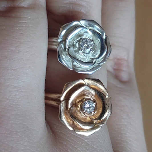 טבעת ורד מיוחדת זהב 14 קראט צהוב/לבן/רוז גולד אבן מוסונייט עגולה - עיצוב תלת מימד יוקרתי ROSE FLOWER RING