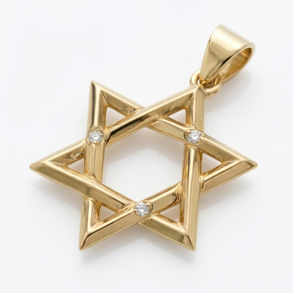 תליון מגן דוד בשיבוץ יהלומי מעבדה זהב 14 קראט צהוב/לבן/רוז גולד - תליון גדול עם נוכחות עיצוב מיוחד עם משמעות