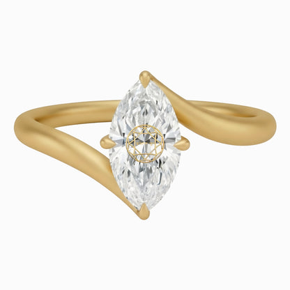 טבעת טוויסט אבן מוסונייט מרקיזה עם חריטת לייזר בעיצוב אישי – זהב 14 קראט לבן/צהוב/רוז גולד