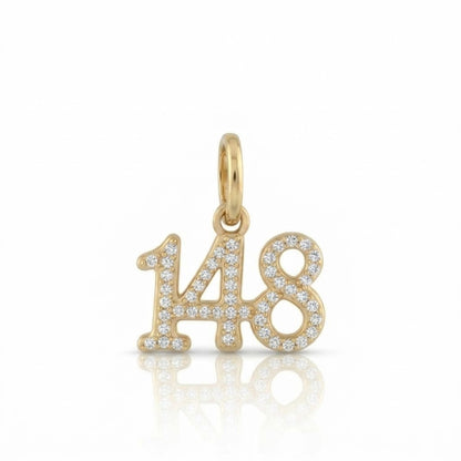 תליון עדין מספר 148 גימטריה של רבי נחמן מברסלב בשיבוץ יהלומי מעבדה זהב 14 קראט צהוב/לבן/רוז גולד