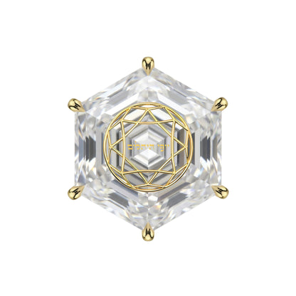 עגיל יהלום מעבדה משושה Hexagonal עם חריטת לייזר בעיצוב אישי – זהב 14 קראט צהוב/לבן/רוז גולד – עגיל ייחודי