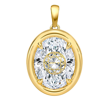 תליון יהלום מעבדה אובל שיבוץ בזל וציפורני חתול זהב 18 קראט צהוב/לבן/רוז גולד